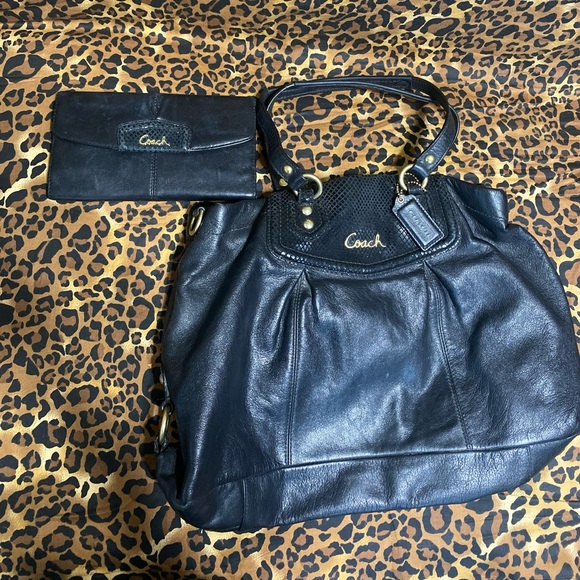 Black coach bag AND wallet - Picture 1 of 3